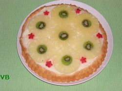 Se pune gelatina aproape închegată